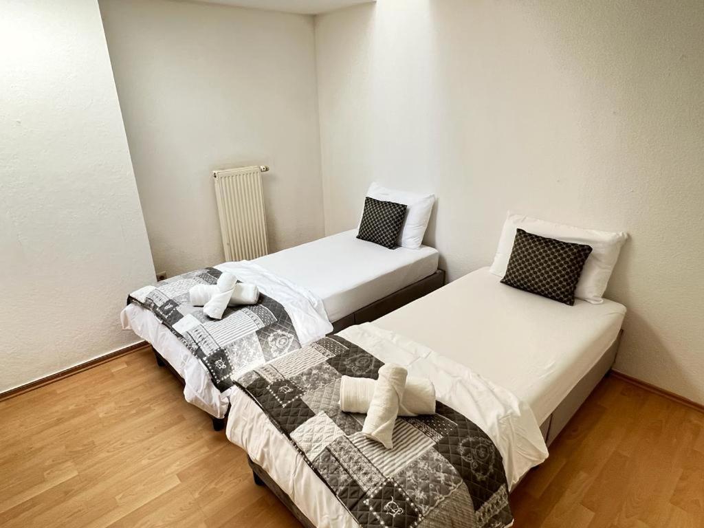 Klein Aber Fein 3 Zimmer 73Qm Duren Luaran gambar